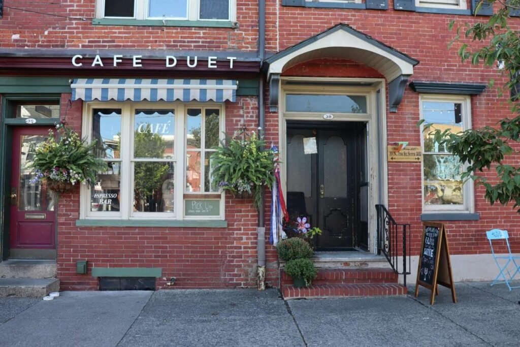 Scenic Drives and Local Stops Near Stroudsburg 66